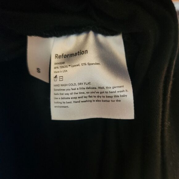 Reformation wrap dress small. Basic little black dress comfy - Picture 4 of 5